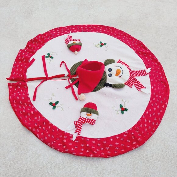 Vintage Snowman Plush Christmas Tree Skirt Red White - Picture 5 of 9